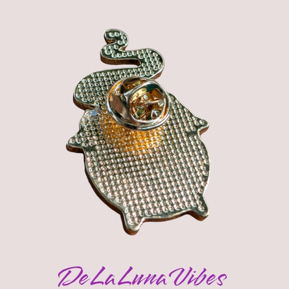 3/$12 or $5 "Witches Brew" Enamel Pin -- New - Picture 3 of 3